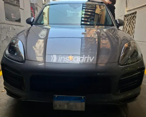 Porsche Cayenne S 2022 Gray Automatic Used for Sale in Greater Cairo ( Cairo + Giza) - 2