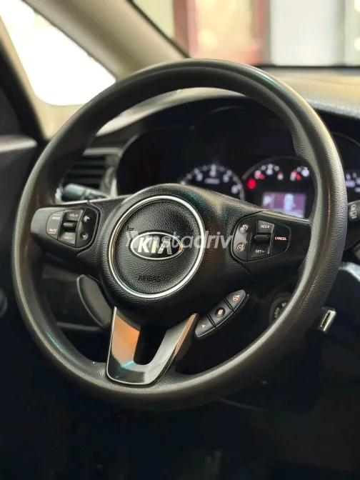 Kia Carens 2016 Gray Automatic Used for Sale in Greater Cairo ( Cairo + Giza) - 6