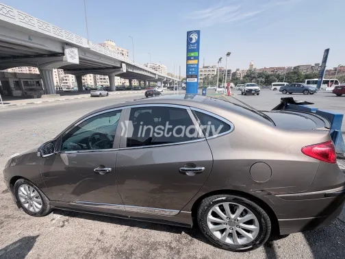 Hyundai Elantra HD 2021 Bronze Automatic Used for Sale in Greater Cairo ( Cairo + Giza) - 7