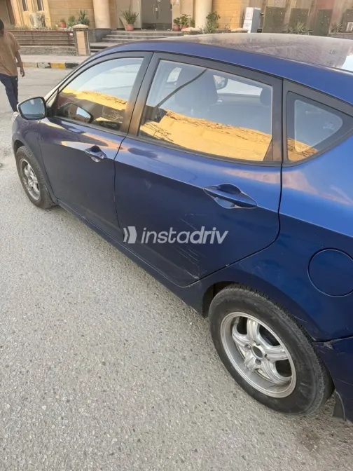 Hyundai Accent RB 2016 Blue Automatic Used for Sale in Greater Cairo ( Cairo + Giza) - 2