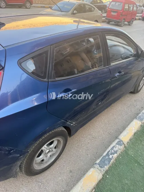 Hyundai Accent RB 2016 Blue Automatic Used for Sale in Greater Cairo ( Cairo + Giza) - 6