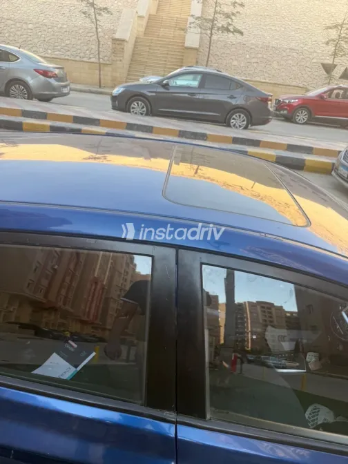 Hyundai Accent RB 2016 Blue Automatic Used for Sale in Greater Cairo ( Cairo + Giza) - 10