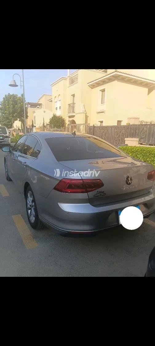 Volkswagen Passat 2023 Silver Automatic Used for Sale in Greater Cairo ( Cairo + Giza) - 8