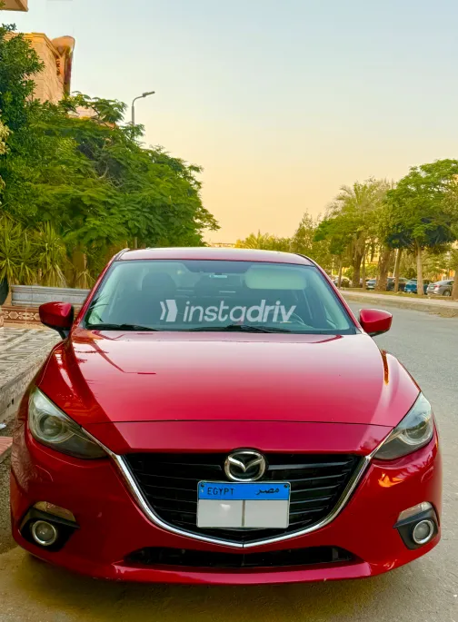 Mazda 3 2015 Red Automatic Used for Sale in Greater Cairo ( Cairo + Giza) - 2