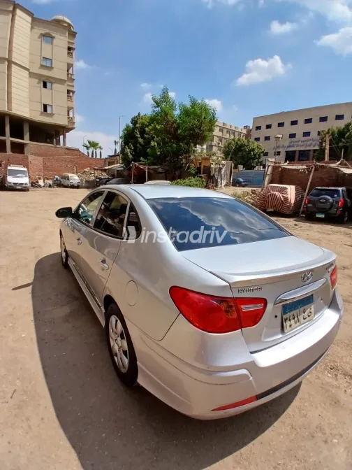 Hyundai Elantra HD 2021 Silver Automatic Used for Sale in Greater Cairo ( Cairo + Giza) - 5