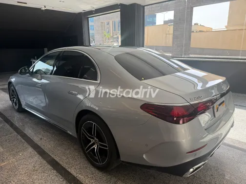 مرسيدس E 200 2025 فضي أوتوماتيك مستعملة للبيع في القاهرة الكبرى ( القاهرة - الجيزة) - 5
