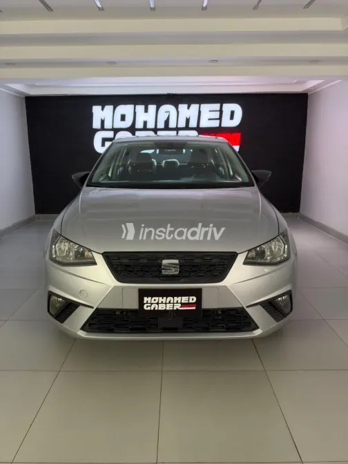 Seat Ibiza 2021 Silver Automatic Used for Sale in Greater Cairo ( Cairo + Giza) - 5