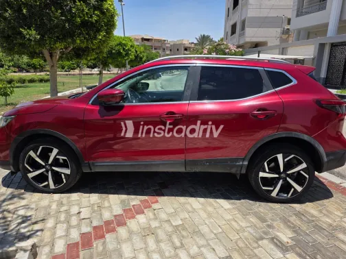 Nissan Qashqai 2019 Red Automatic Used for Sale in Greater Cairo ( Cairo + Giza) - 4