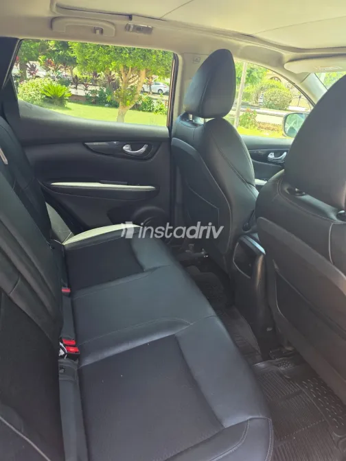 Nissan Qashqai 2019 Red Automatic Used for Sale in Greater Cairo ( Cairo + Giza) - 6