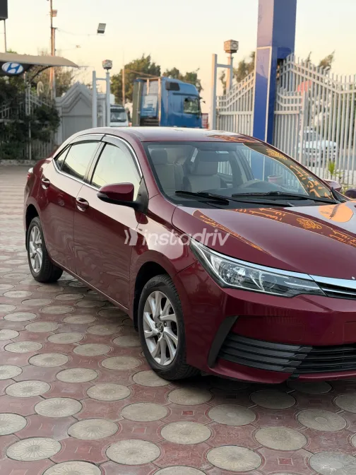 Toyota Corolla 2018 White Automatic Used for Sale in Greater Cairo ( Cairo + Giza) - 3