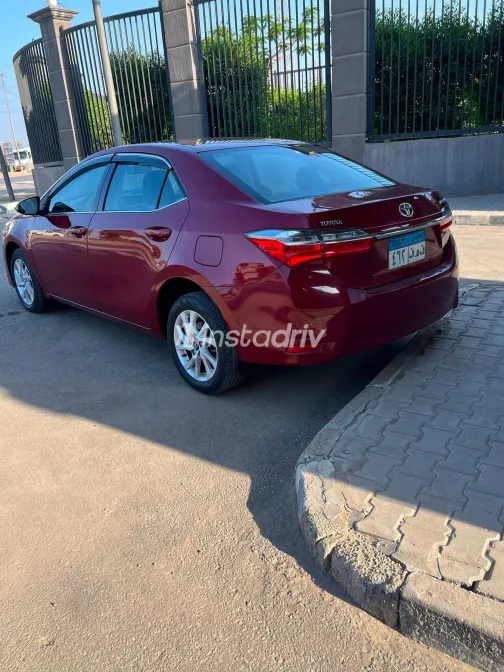 Toyota Corolla 2018 White Automatic Used for Sale in Greater Cairo ( Cairo + Giza) - 7