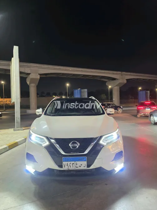 Nissan Qashqai 2019 White Automatic Used for Sale in Greater Cairo ( Cairo + Giza) - 3