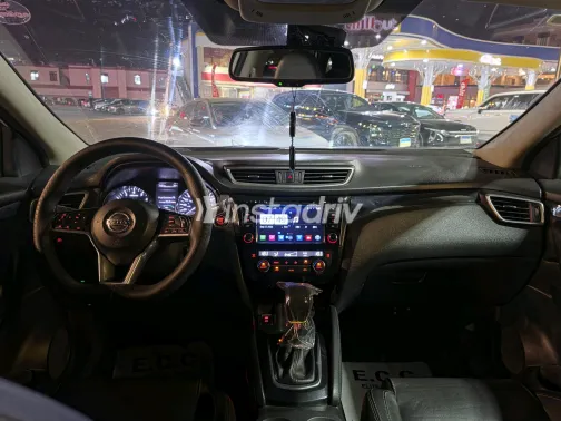 Nissan Qashqai 2019 White Automatic Used for Sale in Greater Cairo ( Cairo + Giza) - 6