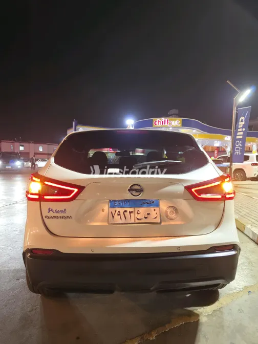 Nissan Qashqai 2019 White Automatic Used for Sale in Greater Cairo ( Cairo + Giza) - 9