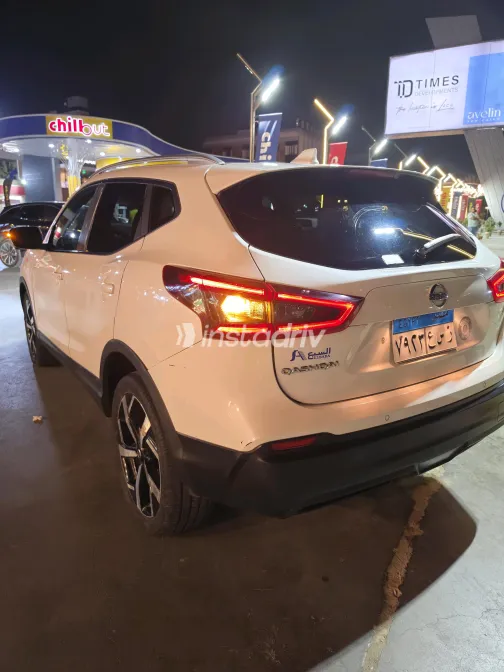 Nissan Qashqai 2019 White Automatic Used for Sale in Greater Cairo ( Cairo + Giza) - 10