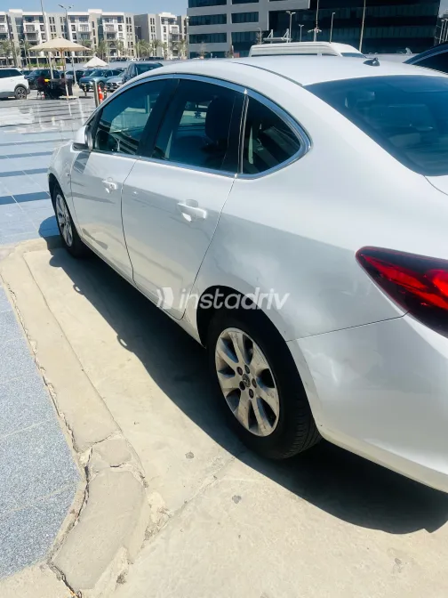 Opel Astra 2019 White Automatic Used for Sale in Greater Cairo ( Cairo + Giza) - 2