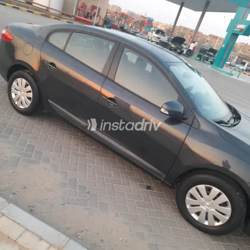 Renault Fluence 2015 Dark Gray Automatic Used for Sale in Greater Cairo ( Cairo + Giza) - 7