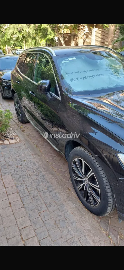 فولفو XC60 2021 أسود أوتوماتيك مستعملة للبيع في القاهرة الكبرى ( القاهرة - الجيزة) - 1