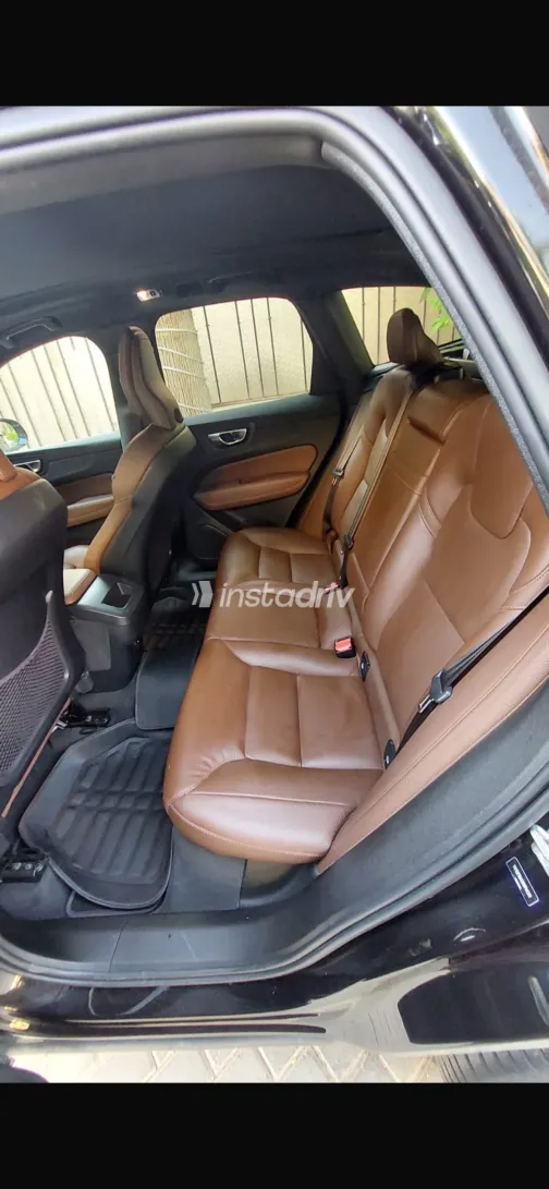 فولفو XC60 2021 أسود أوتوماتيك مستعملة للبيع في القاهرة الكبرى ( القاهرة - الجيزة) - 5
