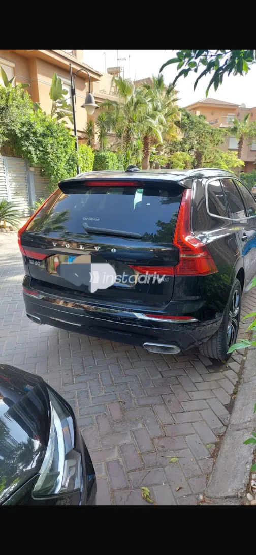 فولفو XC60 2021 أسود أوتوماتيك مستعملة للبيع في القاهرة الكبرى ( القاهرة - الجيزة) - 6