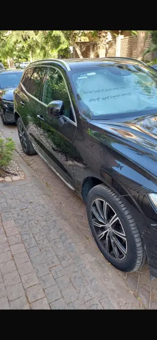 فولفو XC60 2021 أسود أوتوماتيك مستعملة للبيع في القاهرة الكبرى ( القاهرة - الجيزة)