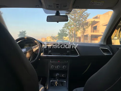 سيات اتيكا 2021 رمادي غامق أوتوماتيك مستعملة للبيع في القاهرة الكبرى ( القاهرة - الجيزة) - 3