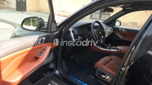 بي ام دبليو X5 2023 أسود أوتوماتيك مستعملة للبيع في القاهرة الكبرى ( القاهرة - الجيزة) - 6