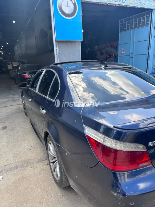 BMW 525 2009 White Automatic Used for Sale in Greater Cairo ( Cairo + Giza) - 3