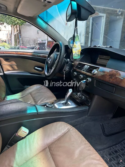 BMW 525 2009 White Automatic Used for Sale in Greater Cairo ( Cairo + Giza) - 4