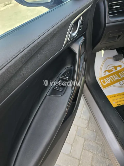 MG HS 2026 Gold Automatic Used for Sale in Greater Cairo ( Cairo + Giza) - 8