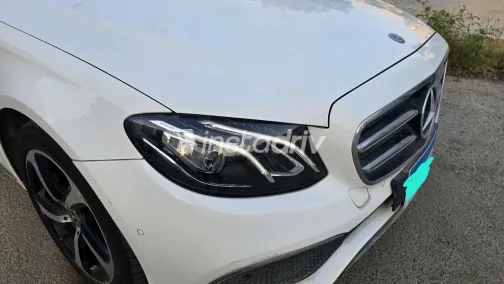 Mercedes E 200 2020 White Automatic Used for Sale in Greater Cairo ( Cairo + Giza) - 6