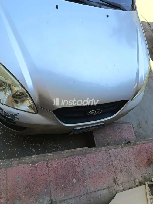 Kia Carens 2010 Silver Automatic Used for Sale in Greater Cairo ( Cairo + Giza) - 5