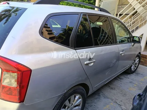 Kia Carens 2010 Silver Automatic Used for Sale in Greater Cairo ( Cairo + Giza) - 7