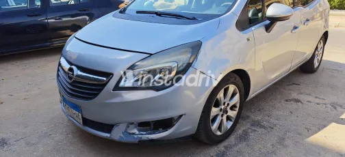Opel Meriva 2016 Silver Automatic Used for Sale in Greater Cairo ( Cairo + Giza) - 3