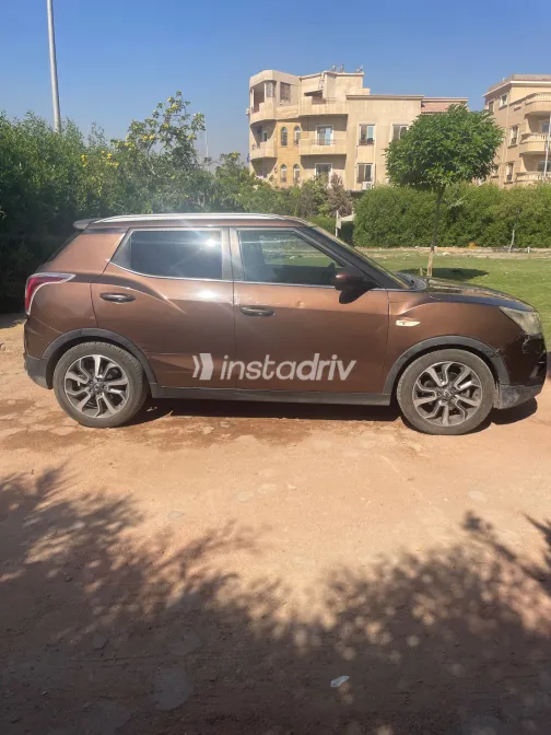 Ssang Yong Tivoli 2017 Brown Automatic Used for Sale in Greater Cairo ( Cairo + Giza) - 6