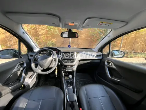Peugeot 2008 2019 Gray Automatic Used for Sale in Greater Cairo ( Cairo + Giza) - 2