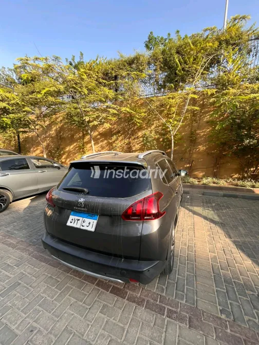 Peugeot 2008 2019 Gray Automatic Used for Sale in Greater Cairo ( Cairo + Giza) - 4
