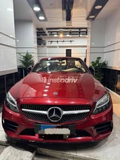 Mercedes C 180 2017 Red Automatic Used for Sale in Greater Cairo ( Cairo + Giza) - 2