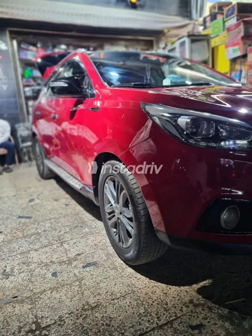 Hyundai IX 35 2015 Red Automatic Used for Sale in Greater Cairo ( Cairo + Giza) - 6