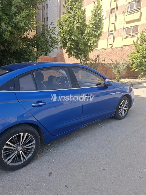 ام جى 5 2022 أزرق CVT مستعملة للبيع في القاهرة الكبرى ( القاهرة - الجيزة) - 1