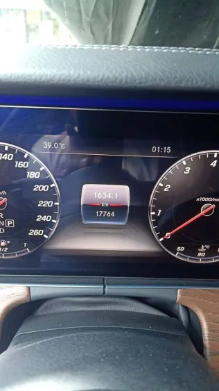 Mercedes E 200 2020 Black Automatic Used for Sale in Greater Cairo ( Cairo + Giza)