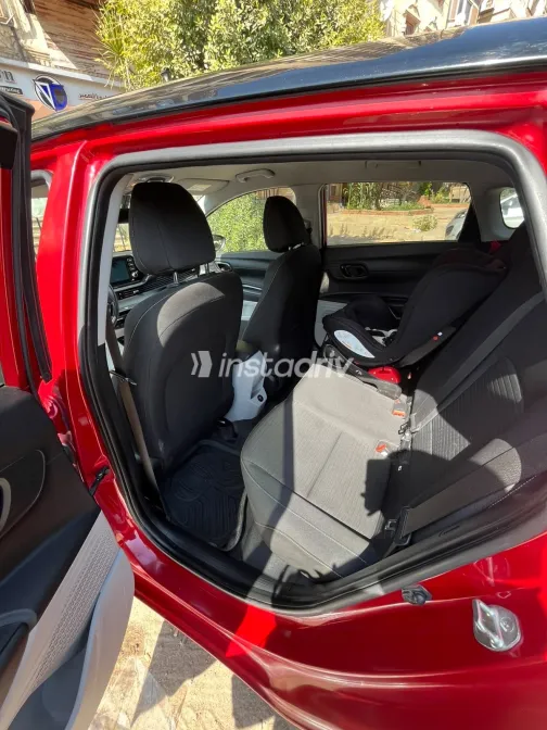 Hyundai I20 2021 Red Automatic Used for Sale in Greater Cairo ( Cairo + Giza) - 4