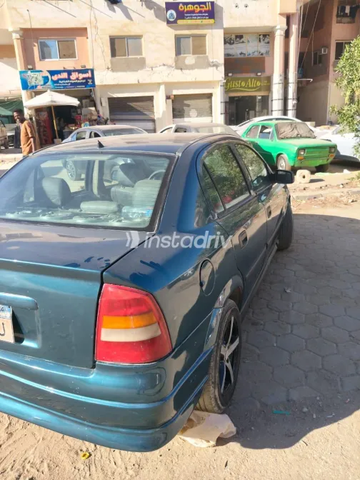 Opel Astra 2001 Green Manual Used for Sale in Greater Cairo ( Cairo + Giza) - 1