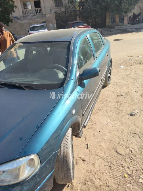 Opel Astra 2001 Green Manual Used for Sale in Greater Cairo ( Cairo + Giza) - 3