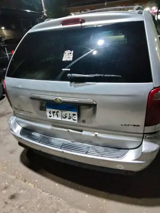 Chrysler Town & Country 2007 Silver Automatic Used for Sale in Greater Cairo ( Cairo + Giza)