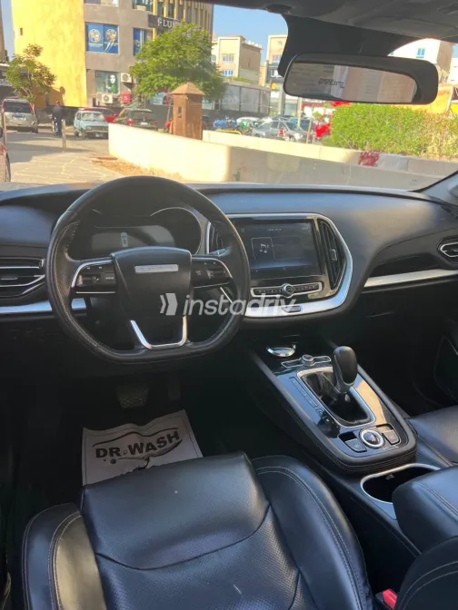 Jetour X70 2021 White Automatic Used for Sale in Greater Cairo ( Cairo + Giza) - 7