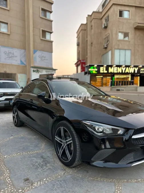 مرسيدس CLA 180 2021 أسود أوتوماتيك مستعملة للبيع في القاهرة الكبرى ( القاهرة - الجيزة) - 3
