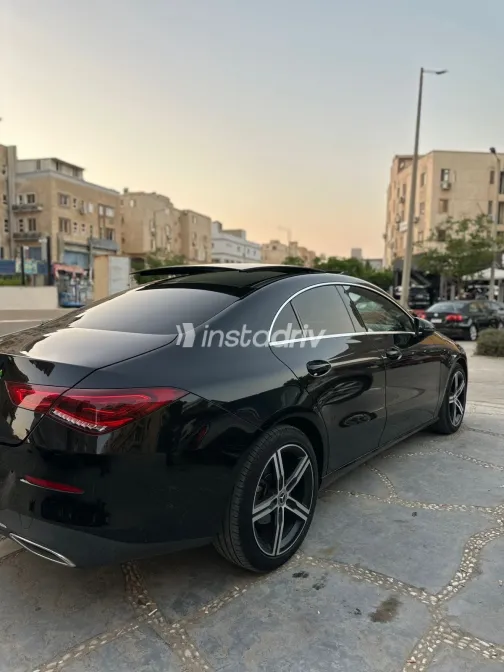 مرسيدس CLA 180 2021 أسود أوتوماتيك مستعملة للبيع في القاهرة الكبرى ( القاهرة - الجيزة) - 4