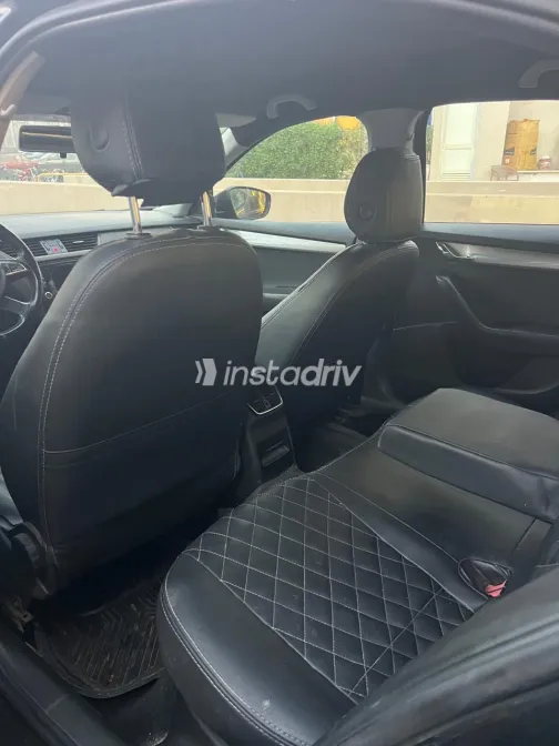 Skoda Octavia 2015 Black Automatic Used for Sale in Greater Cairo ( Cairo + Giza) - 5