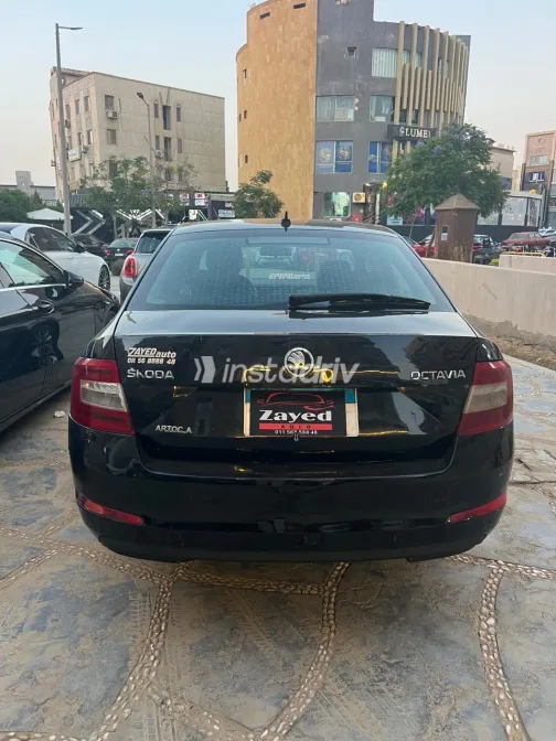 Skoda Octavia 2015 Black Automatic Used for Sale in Greater Cairo ( Cairo + Giza) - 8